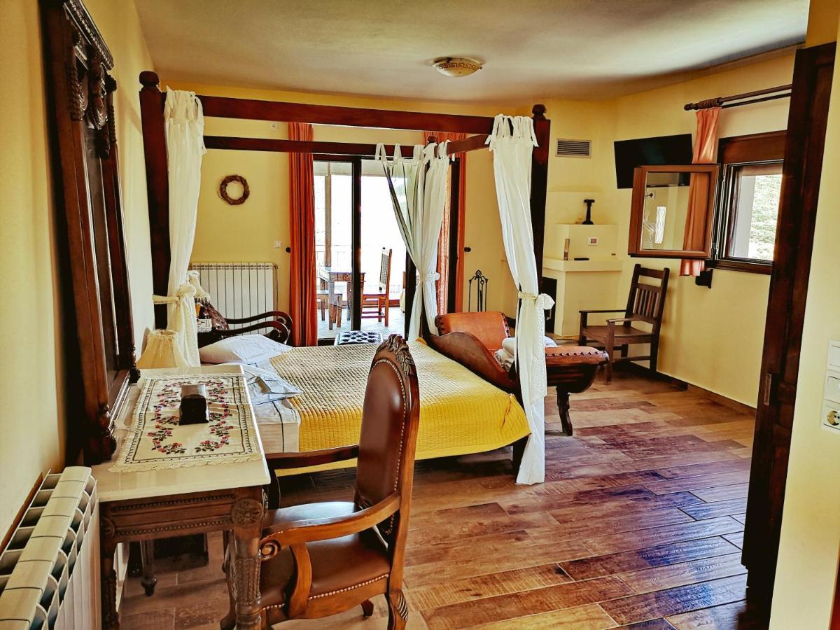 Flygonion Guesthouse Kiriákion エクステリア 写真