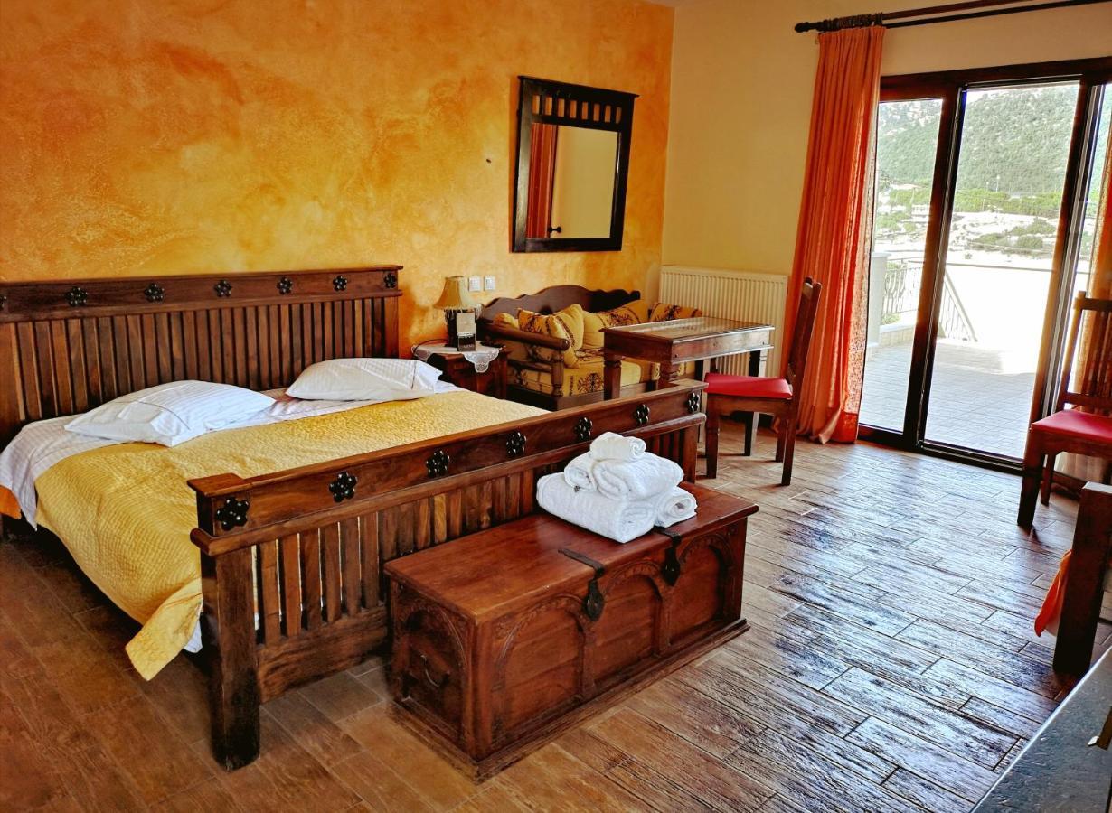 Flygonion Guesthouse Kiriákion エクステリア 写真