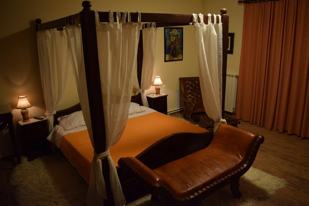 Flygonion Guesthouse Kiriákion エクステリア 写真